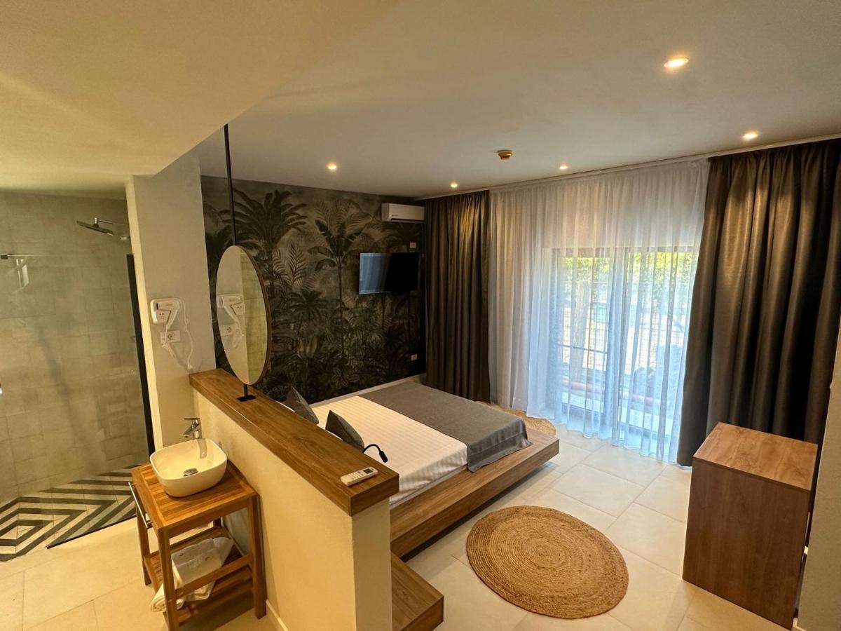 Hotel Luuma à Două Mai Extérieur photo